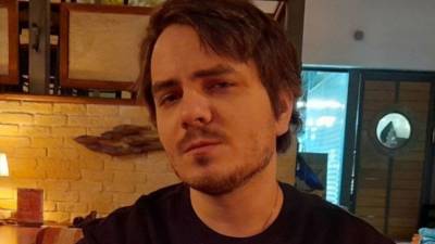 Юрий Хованский - Блогера Илью Мэддисона задержали за пьяный дебош после суда над Юрием Хованским - 5-tv.ru - Россия - Санкт-Петербург