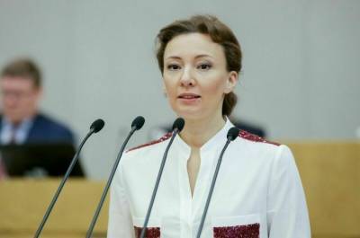Владимир Путин - Анна Кузнецова - Кузнецова рассказала, с чего начнёт работу в Госдуме - pnp.ru - Россия