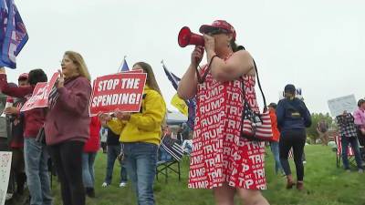 Джо Байден - "Убирайся, сонный Джо": в США на антиправительственный митинг вышли тысячи человек - tvc.ru - США - шт. Мичиган