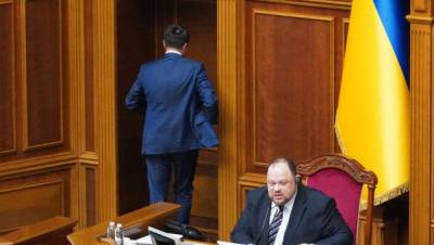 Владимир Зеленский - Дмитрий Разумков - Руслан Стефанчук - Даниил Гетманцев - Рада отправила в отставку Разумкова - sharij.net - Украина