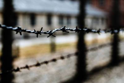 В Германии начали судить 100-летнего охранника концлагеря - mk.ru - Германия - Берлин