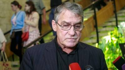 Валерий Гаркалин - Дочь Гаркалина прокомментировала слухи о введении отца в кому и подключении к ИВЛ - 5-tv.ru - Россия