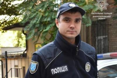 Патрульный спас девочек без сознания, которые лежали посреди улицы в Каменском - rupor.info - Днепропетровская обл. - Каменск - Каменское
