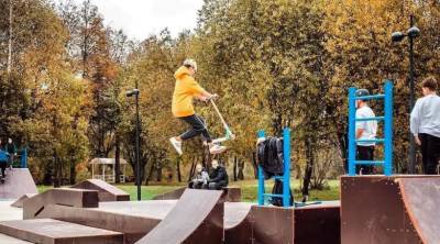 Григорий Артамонов - В городском парке Чехова открылась новая скейт-площадка - runews24.ru