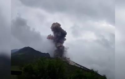 В Италии извергается вулкан Стромболи - korrespondent.net - Украина - Италия