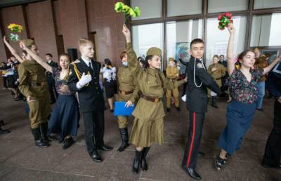 Московские кадеты станут участниками яркой танцевальной реконструкции в Музее Победы - smi24.news - Москва