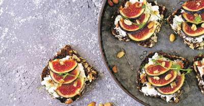 Готовим вкусную закуску из сладких перцев, кростины с инжиром и омлетные кексы - kp.ua - Украина