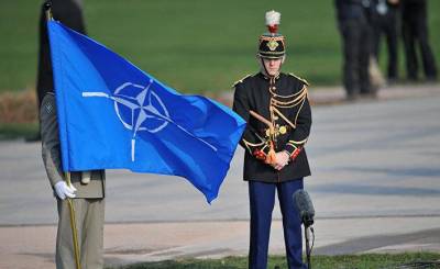 Шарль Де-Голль - Le Figaro (Франция): стоит ли Франции выйти из объединенного командования НАТО? - obzor.lt - Россия - США - Франция - Афганистан