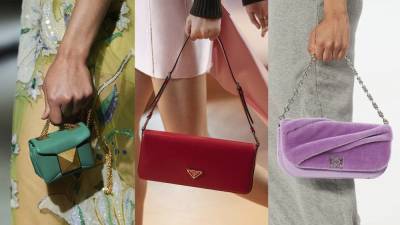 Линдси Лохан - Пэрис Хилтон - Christian Dior - Лучшие сумки Недель моды весна-лето 2022: 30 моделей, которые мы уже очень ждем - skuke.net