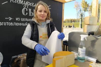 Михаил Мишустин - Сыр из Извары пришелся по вкусу москвичам - ivbg.ru - Россия - Украина - Ленинградская обл. - Московская обл. - район Тосненский - район Волосовский