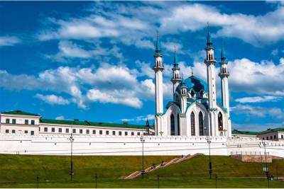 Рустам Минниханов - В Татарстане ввели запрет на обучение детей религии без разрешения родителей – Учительская газета - ug.ru - Россия - респ. Татарстан