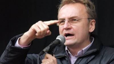 Андрей Садовой - Мэр Львова оконфузился из-за не выключенного микрофона - sharij.net - Львов