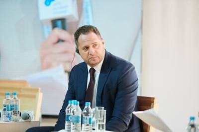 Владимир Зеленский - Андрей Ермак - Виктория Нуланд - Олег Николенко - Украина призвала США усилить роль в переговорах по Донбассу - lenta.ru - Россия - США - Украина - Киев - Германия - Франция - Брюссель - Twitter