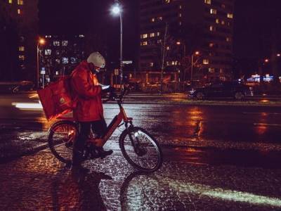 Сервис «Яндекс.Еда» решил брать с клиентов деньги на свое развитие - rosbalt.ru - Москва