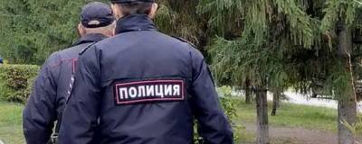 В Омской области мужчина открыл стрельбу по людям, чтобы помешать сносу здания бывшей фермы - runews24.ru - Россия - Омская обл.
