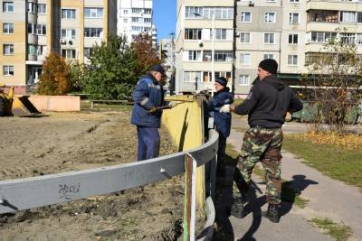 На севере Тамбова приступили к ремонту хоккейной коробки - tambov.mk.ru - Тамбов