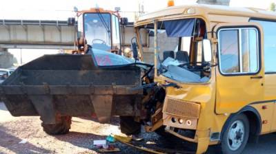 Число пострадавших в ДТП со школьным автобусом в Воронежской области возросло до 8 - vestivrn.ru - Воронеж - Воронежская обл.