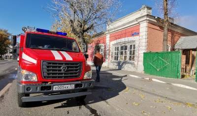 В центре Тюмени горит заброшенный психоневрологический диспансер - nashgorod.ru - Тюмень