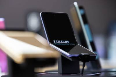 Samsung запретила бросать смартфоны на кровать - trend.az - Twitter