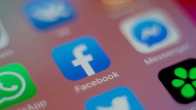 Опрос показал реакцию россиян на падение Facebook - iz.ru - Израиль