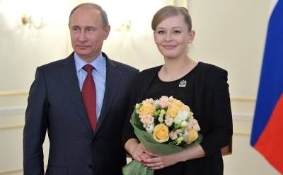 Анна Кикина - Блондинку Пересильд явно послали на МКС за... орденом - newsland.com