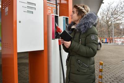 Названы шесть эффективных способов снизить расход топлива - vm.ru - Москва