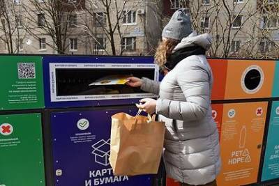 Работу губернаторов предложили оценивать по сбору мусора - lenta.ru - Россия - Экология