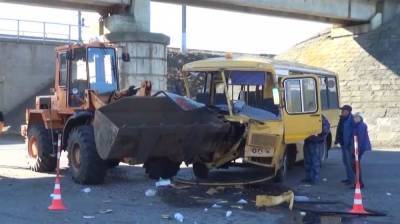 В Воронежской области попавший в аварию со школьным автобусом тракторист рассказал о ЧП - vestivrn.ru - Воронежская обл.