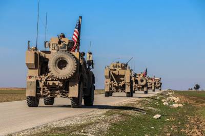 США перебросили из Ирака в Сирию груз с оружием и военной техникой - actualnews.org - США - Сирия - Ирак