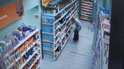 В Пензе мужчина похищал и продавал кофе, консервы и сыр - penzainform.ru - Россия - Пенза