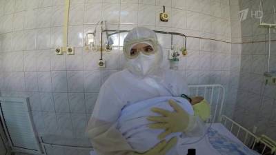 В больницы все чаще попадают дети, которых коронавирусом заражают взрослые, не прошедшие вакцинацию - 1tv.ru - Воронеж - Ростовская обл. - Уральск - Белгород