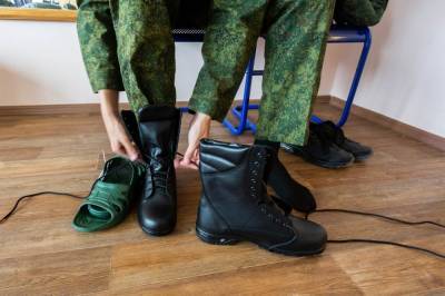 Густаво Зырянов - В Новосибирске два срочника получили условные сроки за избиение солдат в воинской части - sib.fm - Новосибирск