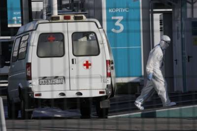 Денис Казанский - Украинский - Украинский журналист заявил о «коронавирусной катастрофе» в Донбассе - mk.ru - Украина - ДНР - Донецк - ЛНР