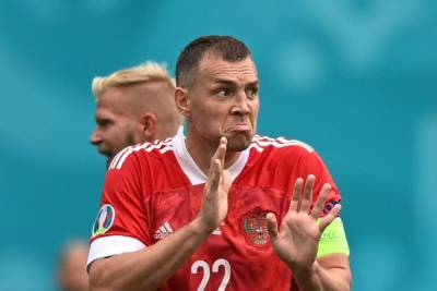 Артем Дзюба - Валерий Карпин - Анзор Кавазашвили - Кавазашвили: "Между Дзюбой и Карпиным такая сильная неприязнь, что, думаю, Артём вчера поддерживал Словакию" - sport.ru - Россия - Словакия