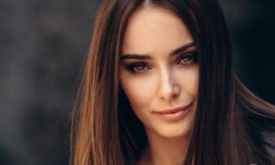 Ксения Мишина - "Холостячка" Мишина раскрепостилась перед камерами в одном топике и брюках: кадры - sport.politeka.net - Україна