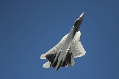 В США назвали обеспечивающее России преимущество перед НАТО оружие Су-57 - lenta.ru - Россия - США