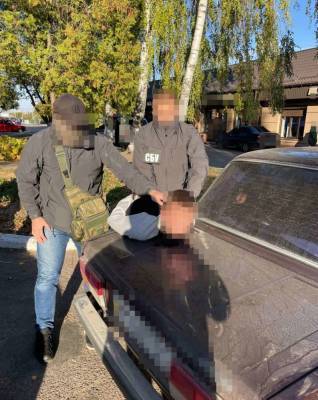 На Житомирщине задержали полицейского, торговавшего наркотиками - lenta.ua - Украина - Житомирская обл. - Житомир