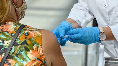 Италия бьет рекорды по количеству вакцинированных от COVID-19 - vm.ru - Москва - Италия