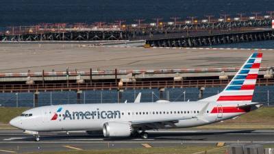 Компания American Airlines отменила сотни рейсов - trend.az - США