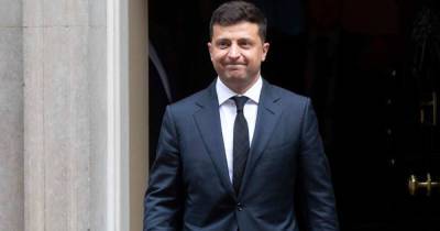 Владимир Зеленский - Мевлют Чавушоглу - Олег Волошин - На Украине рассказали о полученной Зеленским "оплеухе" от Турции - ren.tv - Украина - Киев - Турция