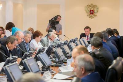 Эксперты: годовая инфляция в России по итогам ноября ускорится до 8,02% - mk.ru - Россия