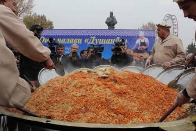 Праздник плова прошел в воскресенье в столице Таджикистана — видео - eadaily.com - Таджикистан