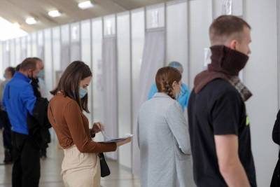 Алексей Текслер - Время работы главного пункта вакцинации в Челябинске увеличат - znak.com - Челябинск
