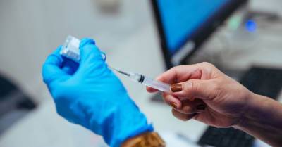 В Киеве люди подрались из-за очереди на COVID-вакцинацию - kp.ua - Украина - Киев