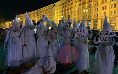 В Киеве группа нарядилась в костюмы Ку-клукс-клана - korrespondent.net - США - Украина - Киев