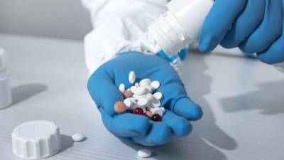 Названо дешевое лекарство, которое снижает риск госпитализации при коронавирусе - lenta.ua - США - Украина