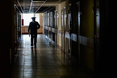 Принятую за проститутку изнасилованную россиянку затравили в сети - lenta.ru - Екатеринбург - Twitter