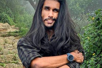 Вирджиния - Бритый налысо мужчина отрастил длинные волосы за 4 года и раскрыл секрет успеха - lenta.ru - Индия