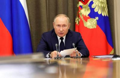 Владимир Путин - Путин предложил посмотреть на зашедший в Черное море корабль США через прицел - topcor.ru - Россия - США