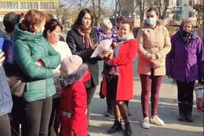 На Винничине люди начали бунтовать из-за дистанционки в школах | Новости и события Украины и мира, о политике, здоровье, спорте и интересных людях - real-vin.com - Украина - Винницкая обл.